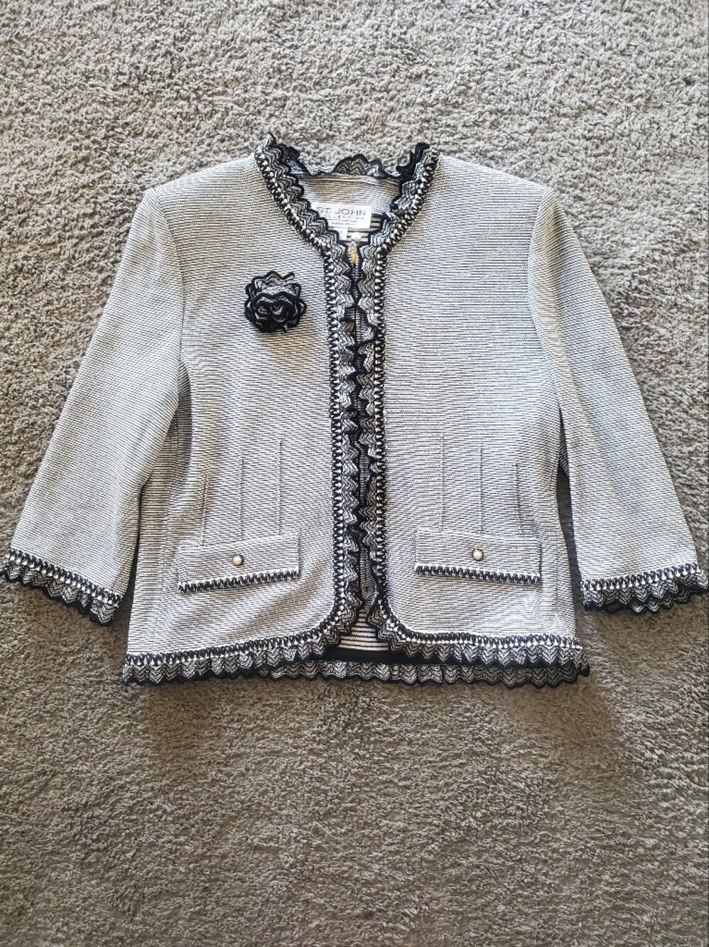 St. John Collection Cream Knit Blazer Jacket Black Trim Removable Floral Brooch